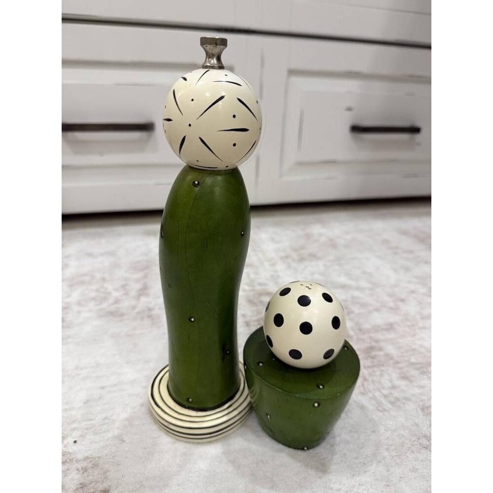 VTG William Bounds PepArt Robert Wilhelm Cactus Salt & Pepper Mill Shaker Set
